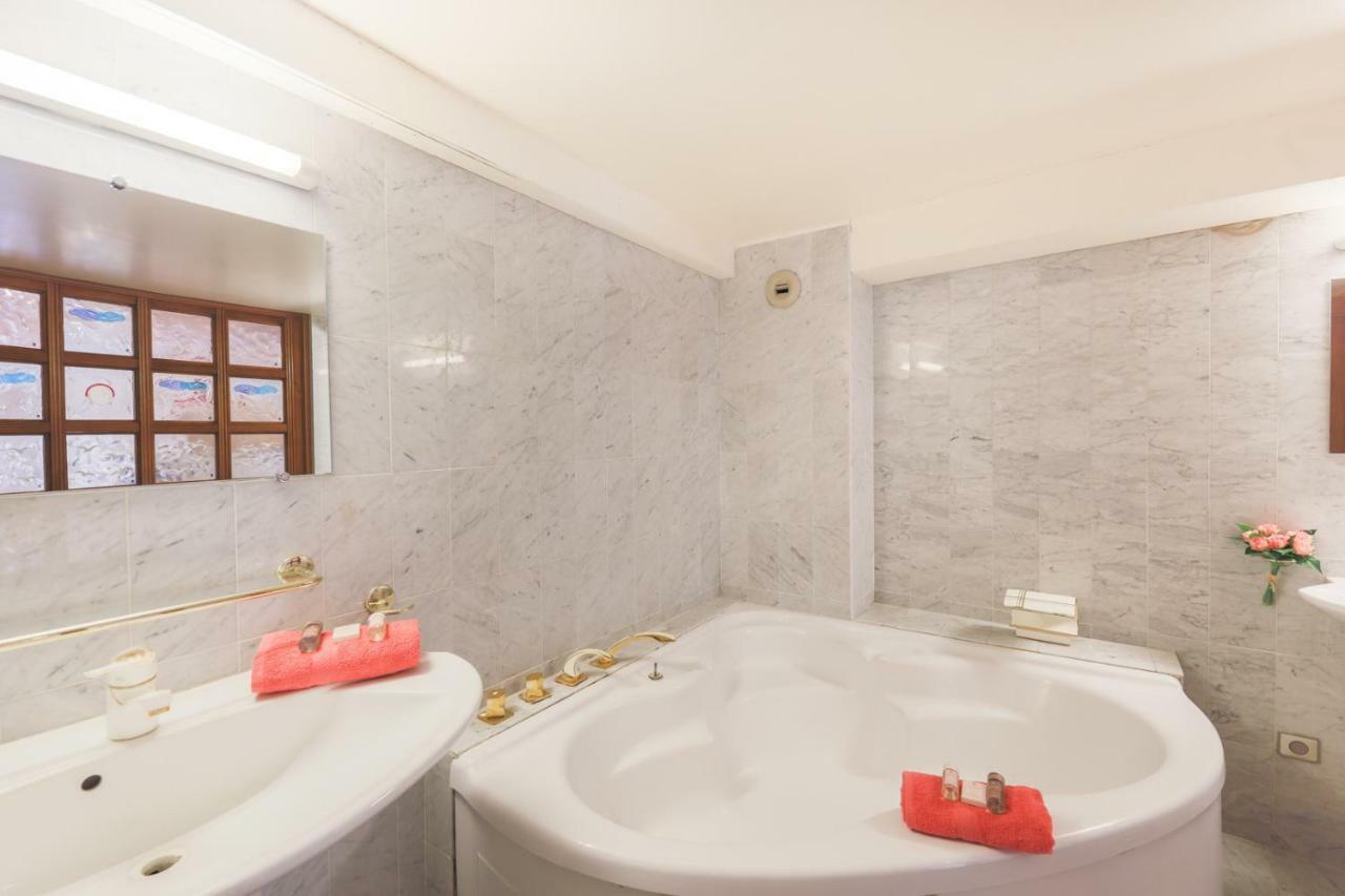Quai Des Marinieres Ap2015 By Riviera Holiday Homes Вильфранш-сюр-Мер Экстерьер фото